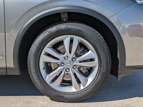 Used 2025 Acura MDX SH-AWD image 12