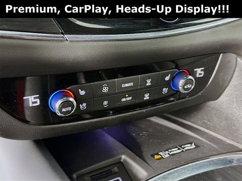 Used 2024 Buick Enclave Premium image 17