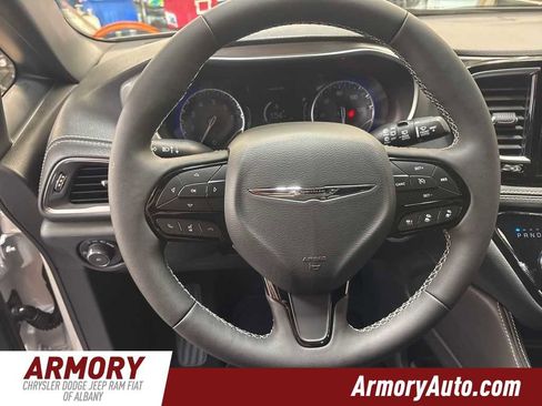 New 2026 Chrysler Pacifica Limited w/ S Appearance Package image 14