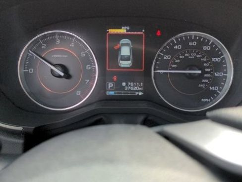 Used 2019 Subaru Crosstrek 2.0i Limited image 3