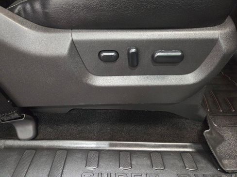 Used 2013 Ford F250 Lariat w/ Lariat Ultimate Pkg AWD/4WD image 70
