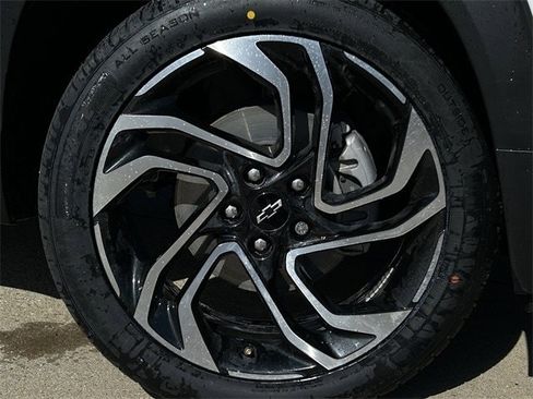 Used 2024 Chevrolet TrailBlazer RS w/ Convenience Package image 11