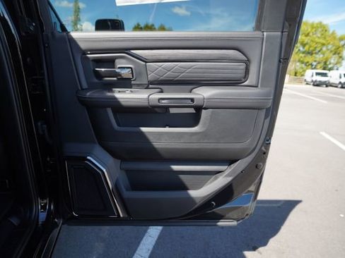 New 2026 RAM 2500 Limited AWD/4WD image 22