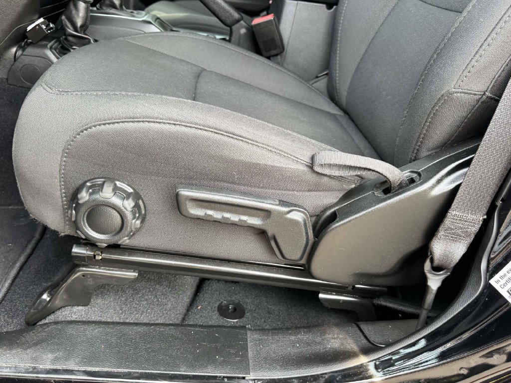 Used 2022 Jeep Wrangler Unlimited Sport AWD/4WD image 20
