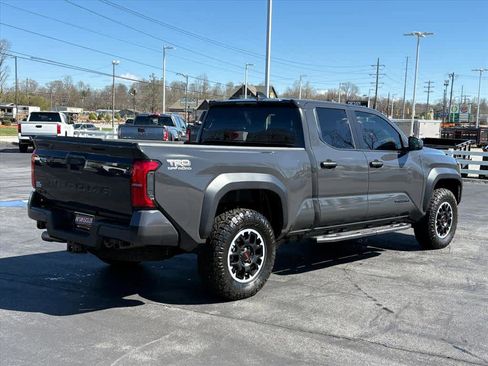 Used 2026 Toyota Tacoma TRD Off-Road image 3
