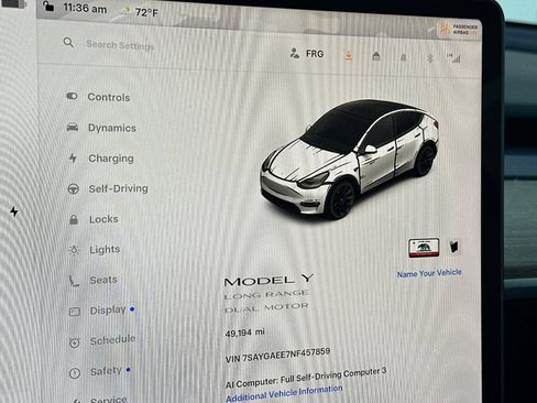 Used 2022 Tesla Model Y Long Range AWD/4WD image 29