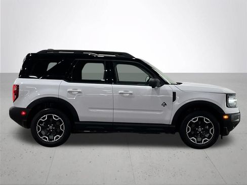 Certified 2025 Ford Bronco Sport Outer Banks w/ Outer Banks Tech Package+ AWD/4WD image 10