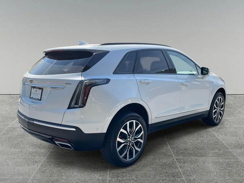 New 2025 Cadillac XT5 Sportv w/ LPO, Onyx Lite Package image 5