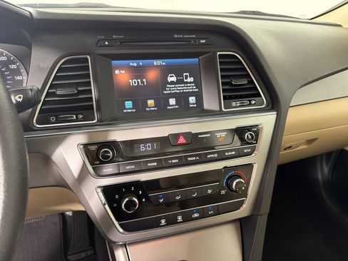 Used 2017 Hyundai Sonata Sport FWD image 13