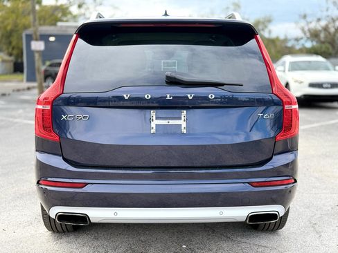 Used 2016 Volvo XC90 T6 Momentum image 4