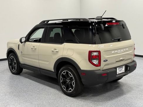 Used 2025 Ford Bronco Sport Outer Banks w/ Outer Banks Tech Package+ AWD/4WD image 9
