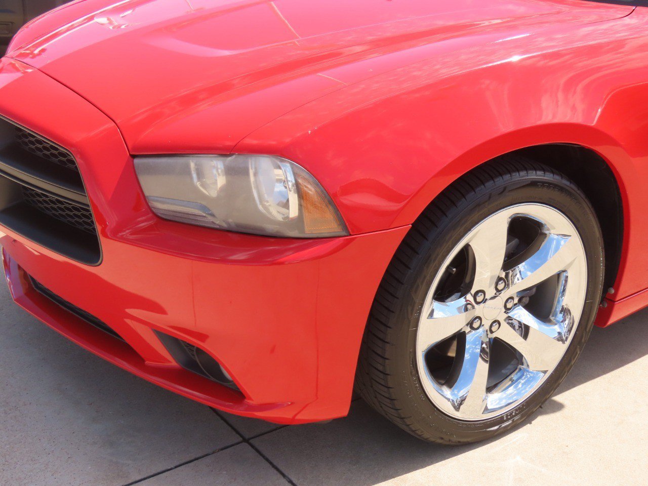 Used 2014 Dodge Charger SXT Plus RWD image 3
