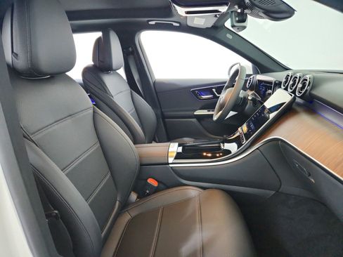 New 2026 Mercedes-Benz GLC 300 image 11