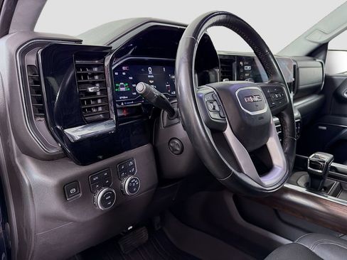 Used 2025 GMC Sierra 1500 SLT w/ SLT Premium Plus Package AWD/4WD image 10