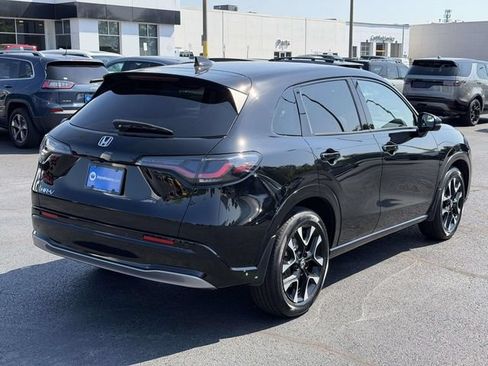Certified 2026 Honda HR-V EX-L image 2