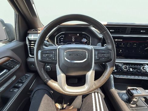 Used 2022 GMC Sierra 1500 Denali w/ Denali Reserve Package image 14