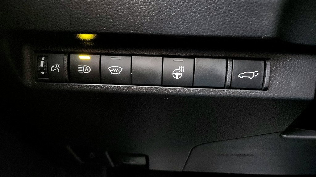 Certified 2024 Toyota RAV4 SE w/ Weather & Moonroof Package AWD/4WD image 38