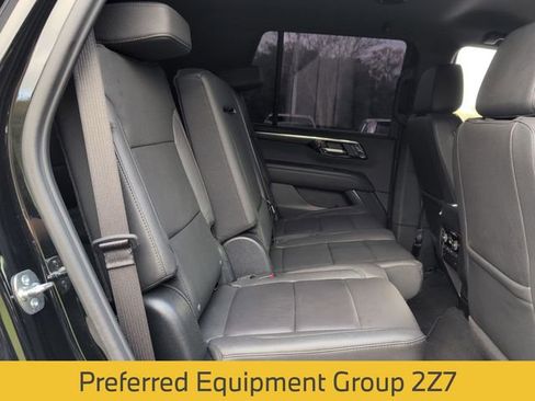 Used 2025 Chevrolet Tahoe Z71 w/ Comfort Package AWD/4WD image 28