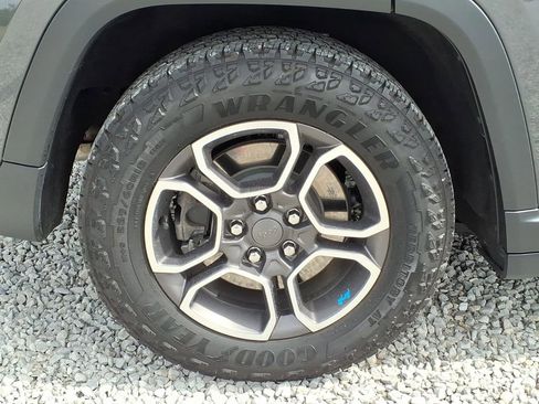 Used 2023 Jeep Grand Cherokee Trailhawk AWD/4WD image 15