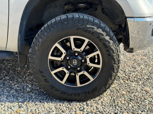 Used 2016 Toyota Tundra SR5 w/ TRD Off Road Package image 11