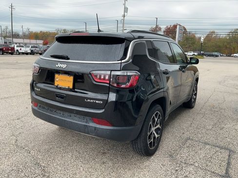 Used 2024 Jeep Compass Limited image 7