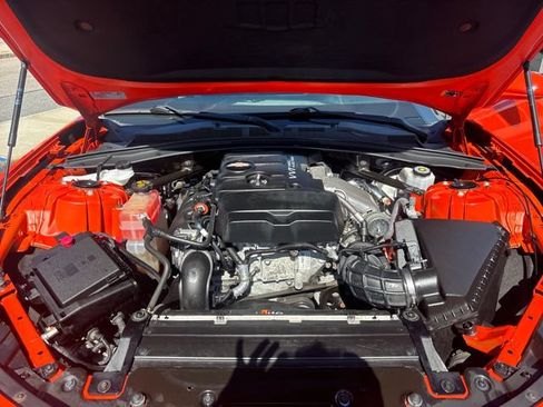 Used 2019 Chevrolet Camaro LT w/ Technology Package RWD image 19