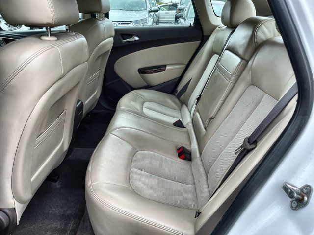 Used 2013 Buick Verano FWD image 24