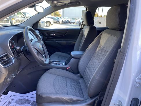 Used 2024 Chevrolet Equinox LT image 16