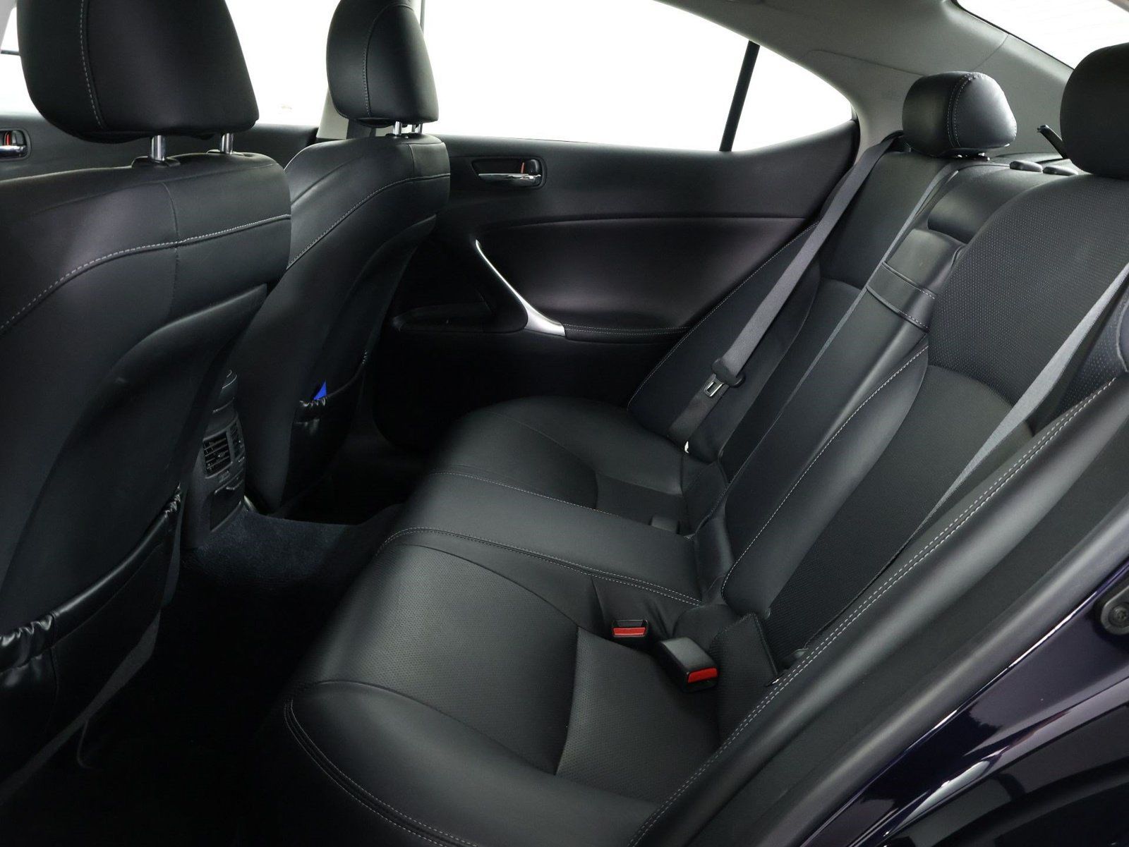 Used 2009 Lexus IS 250 w/ Premium Pkg RWD image 32
