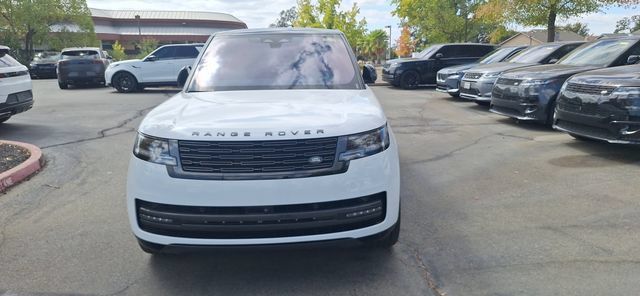 Used 2023 Land Rover Range Rover Autobiography AWD/4WD image 3