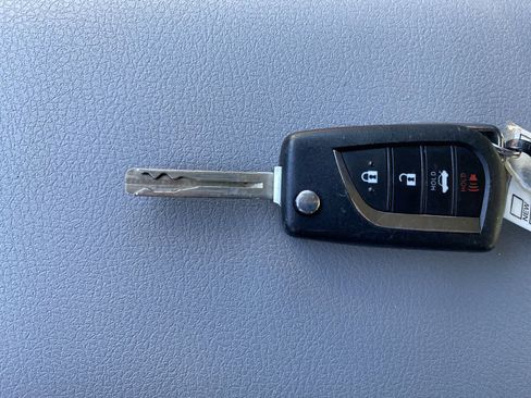 Used 2023 Toyota Camry LE image 36