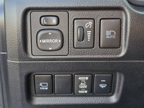 Used 2022 Toyota 4Runner TRD Off-Road Premium AWD/4WD image 18