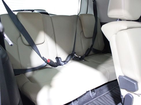 Used 2022 INFINITI QX80 Premium Select w/ All-Season Package RWD image 29