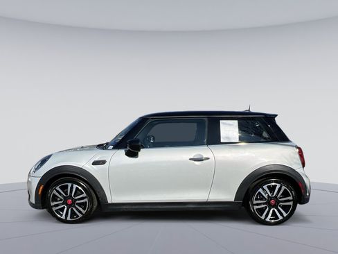 Used 2022 MINI Cooper S image 2