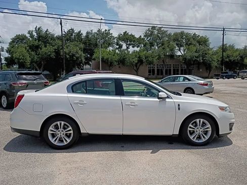 Used 2012 Lincoln MKS FWD image 6