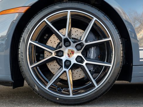 New 2026 Porsche 911 Carrera image 12