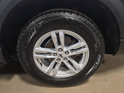 Used 2022 Ford Explorer XLT w/ Equipment Group 202A image 39