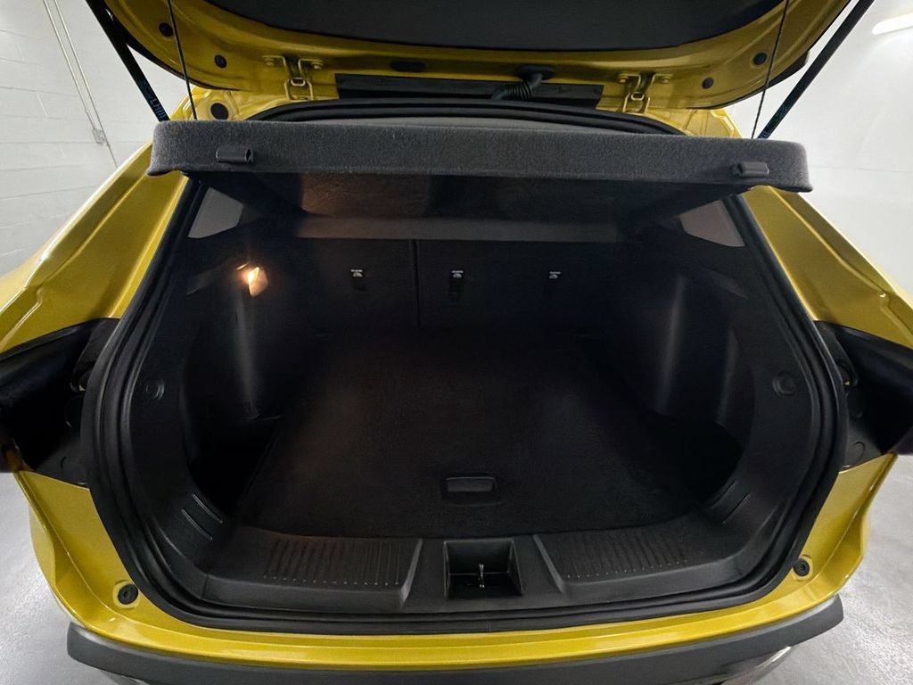 Certified 2024 Chevrolet Trax ACTIV FWD image 23