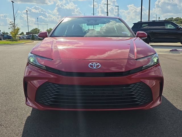 Used 2025 Toyota Camry LE FWD image 8
