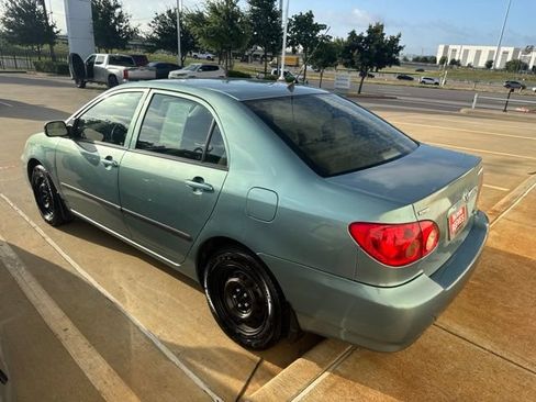 Used 2005 Toyota Corolla CE FWD image 4