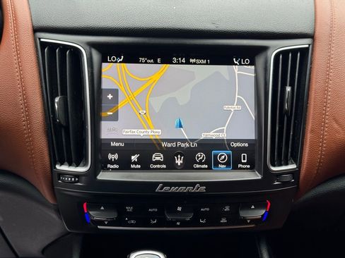 Used 2019 Maserati Levante image 30