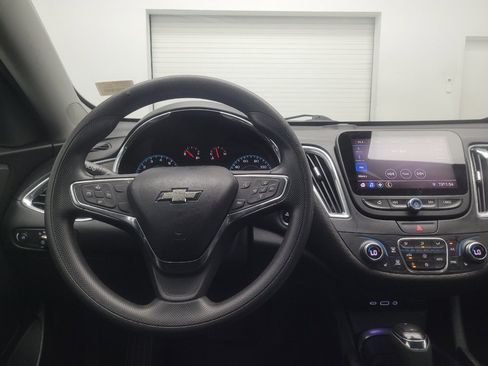 Used 2019 Chevrolet Malibu LT FWD image 22