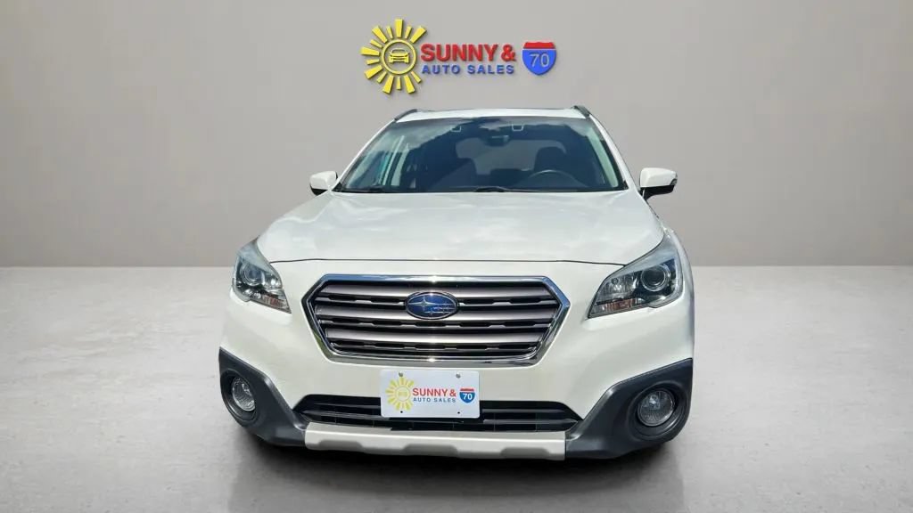 Used 2017 Subaru Outback 3.6R Touring w/ Popular Package #5A AWD/4WD image 3
