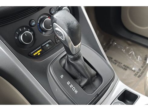 Used 2015 Ford Escape SE image 23