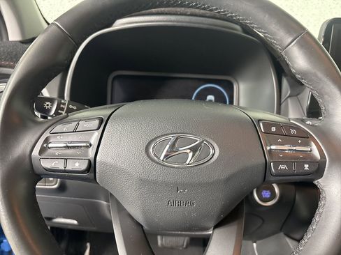 Used 2023 Hyundai Kona Limited image 12