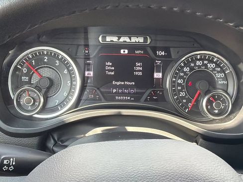 Certified 2024 RAM 1500 Laramie RWD image 28