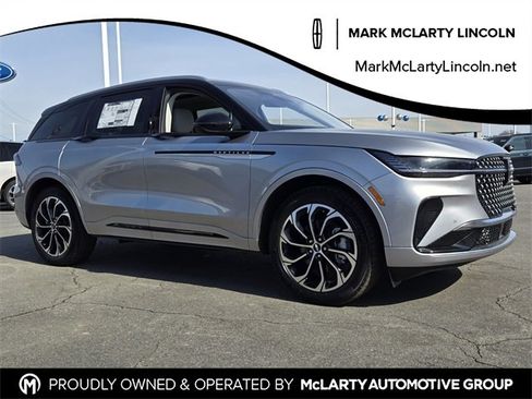 New 2026 Lincoln Nautilus Reserve image 1