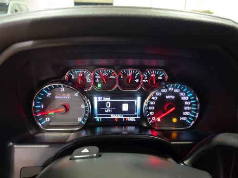 Used 2018 Chevrolet Silverado 1500 LTZ Z71 w/ LTZ Plus Package AWD/4WD image 41