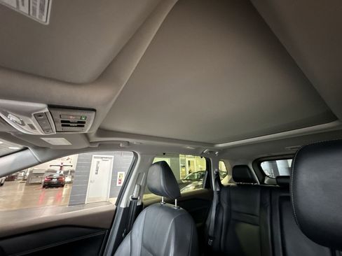 Used 2023 Nissan Rogue SL w/ SL Premium Package image 25