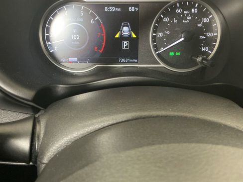 Used 2020 Nissan Kicks SR image 10